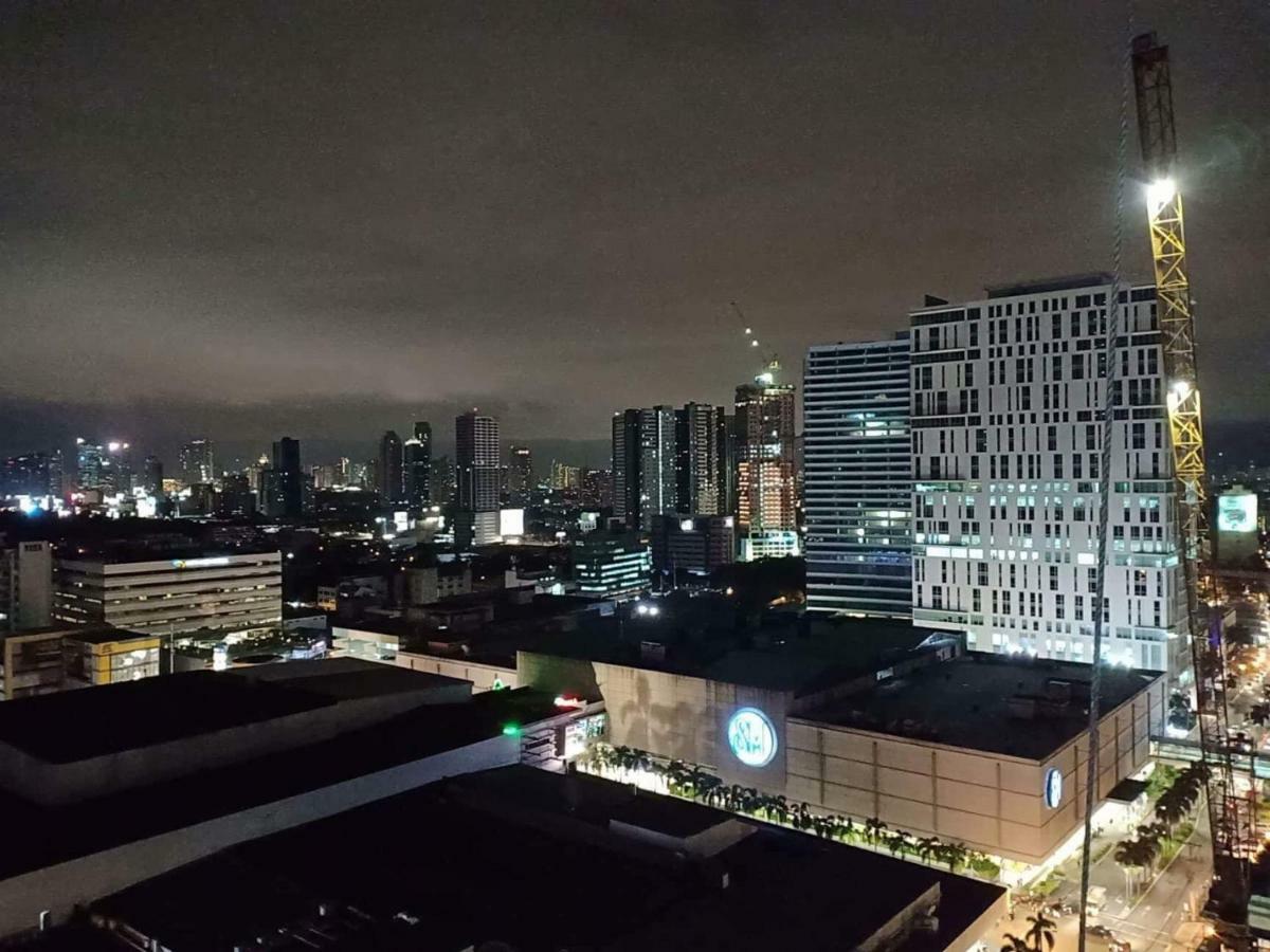Frost At Manhattan Heights Towerb Manila Eksteriør billede